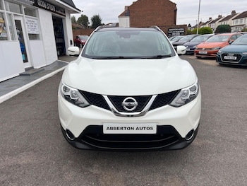 Used Nissan Qashqai 2016 for sale - 76237123: Photo 2