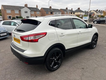 Used Nissan Qashqai 2016 for sale - 76237123: Photo 4