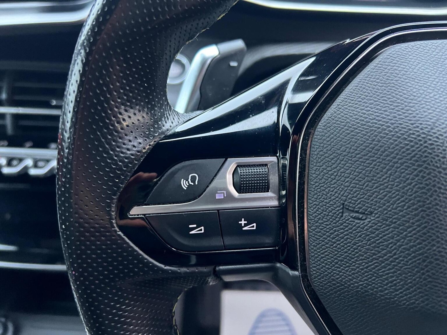 Used Peugeot 2008 2022 for sale - 76817564: Photo 16