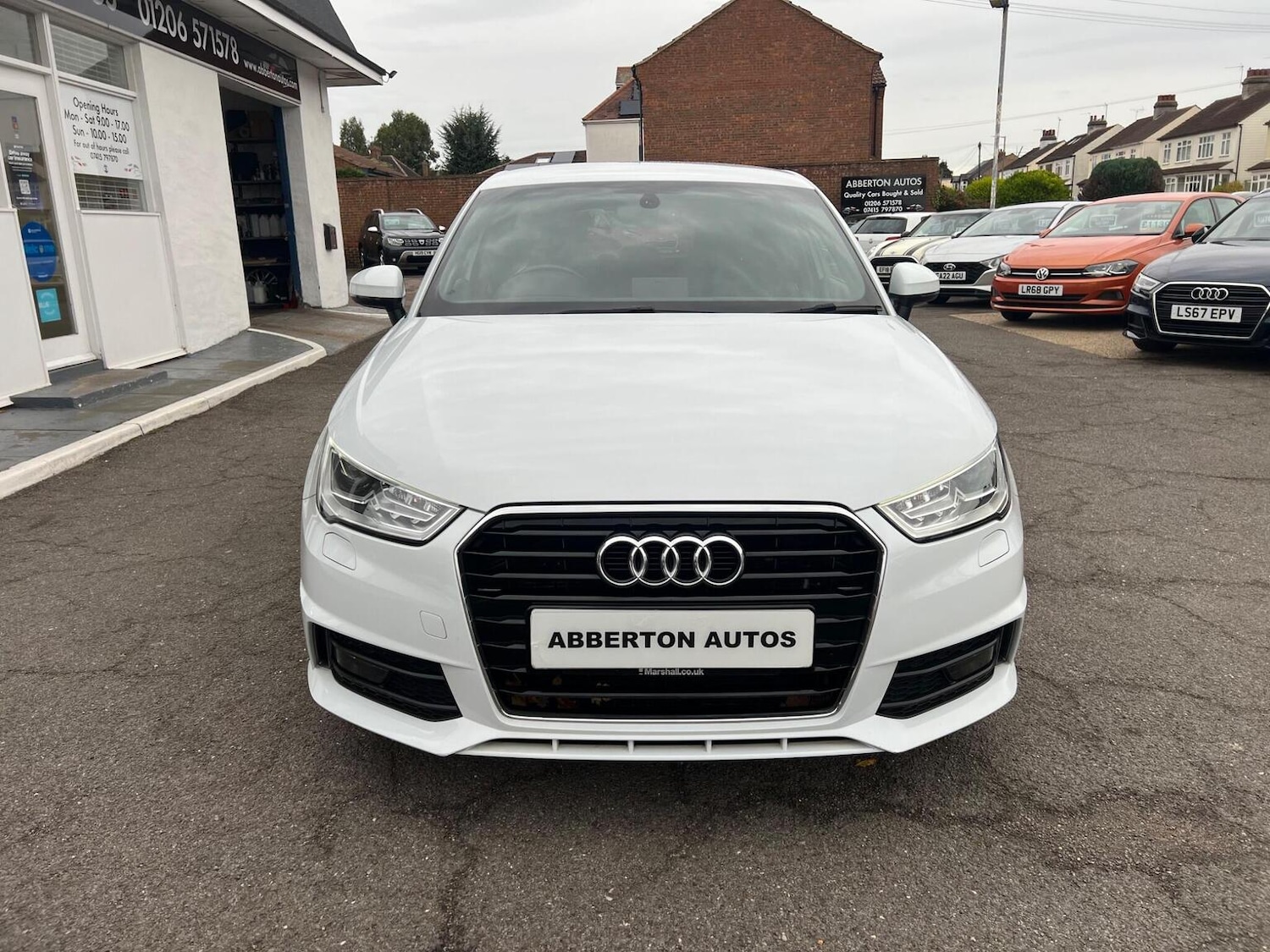 Used Audi A1 2017 for sale - 76725745: Photo 2