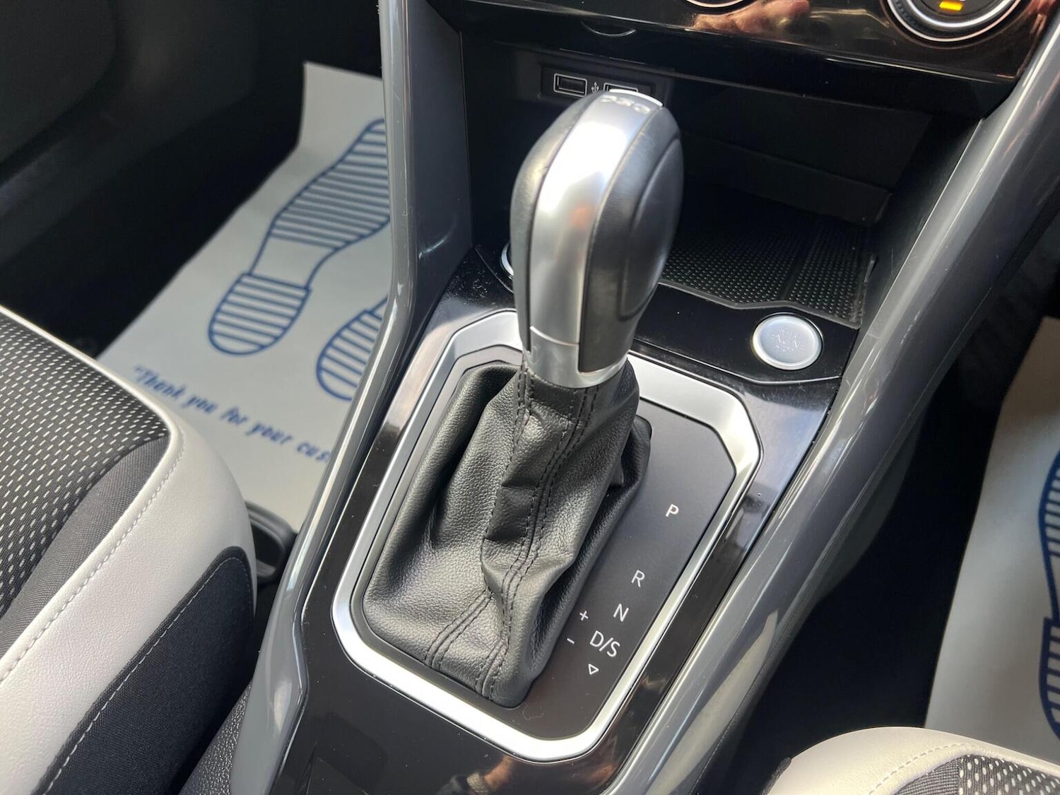 Used Volkswagen T-Roc 2019 for sale - 76374171: Photo 10