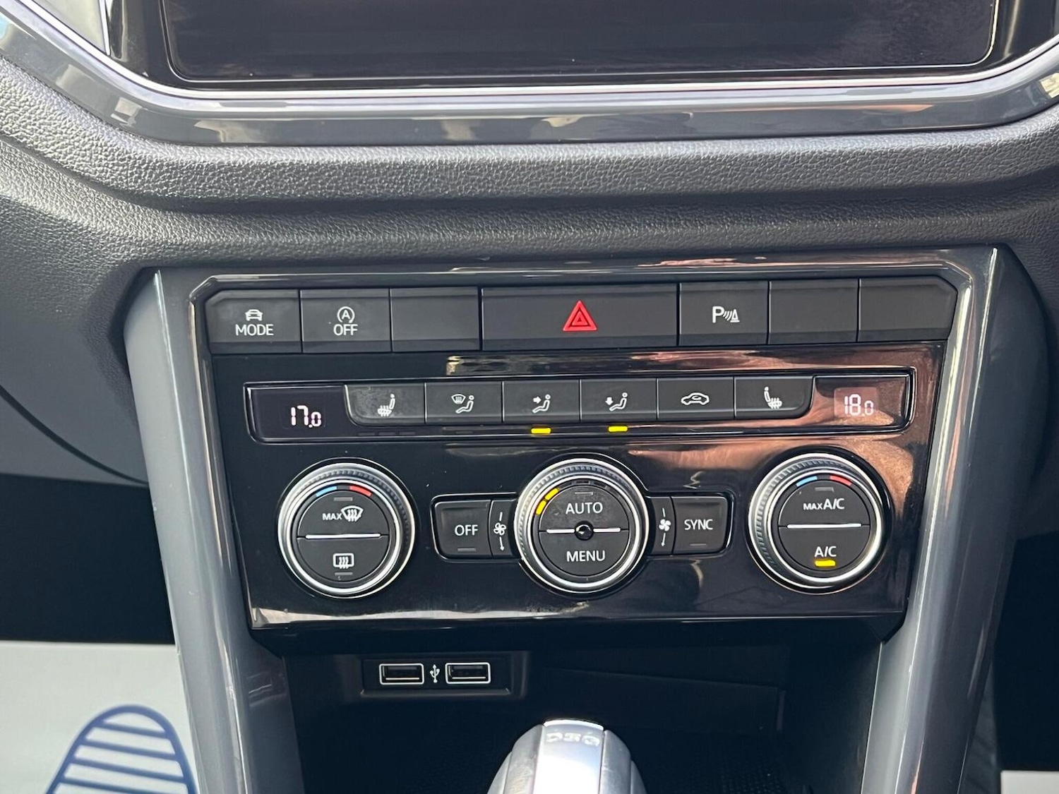 Used Volkswagen T-Roc 2019 for sale - 76374171: Photo 11