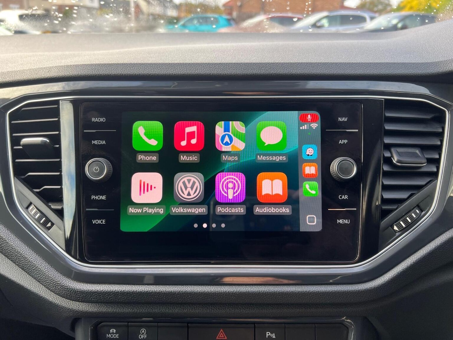 Used Volkswagen T-Roc 2019 for sale - 76374171: Photo 13