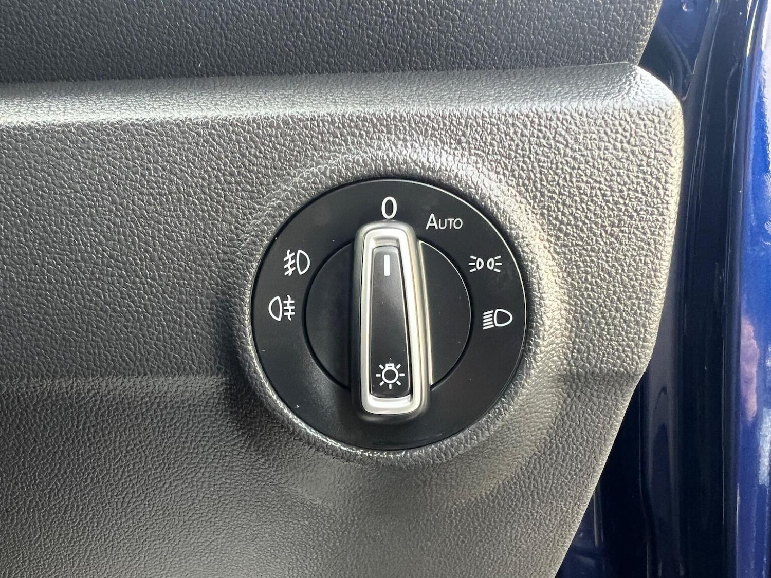 Used Volkswagen T-Roc 2019 for sale - 76374171: Photo 18