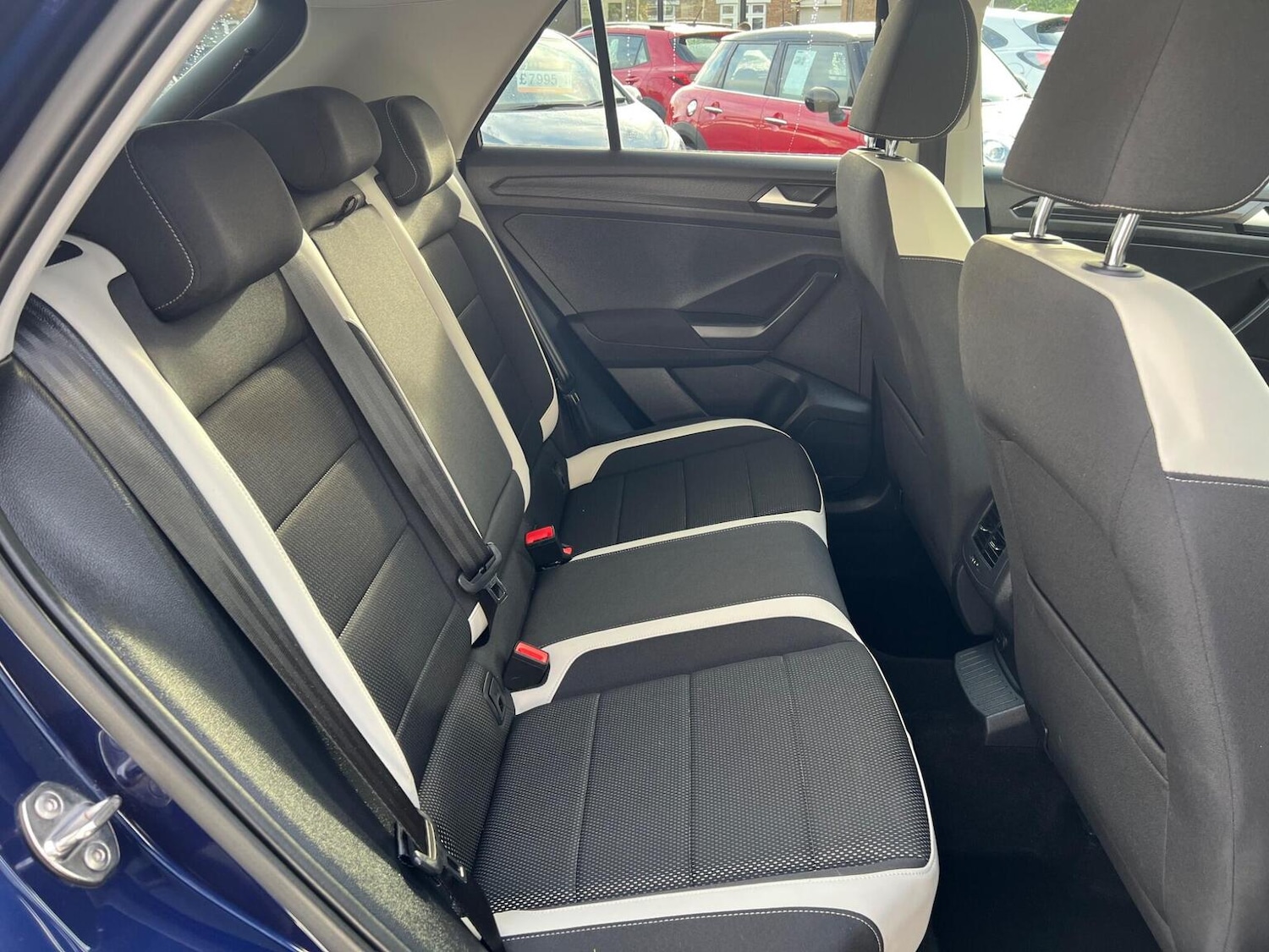 Used Volkswagen T-Roc 2019 for sale - 76374171: Photo 21