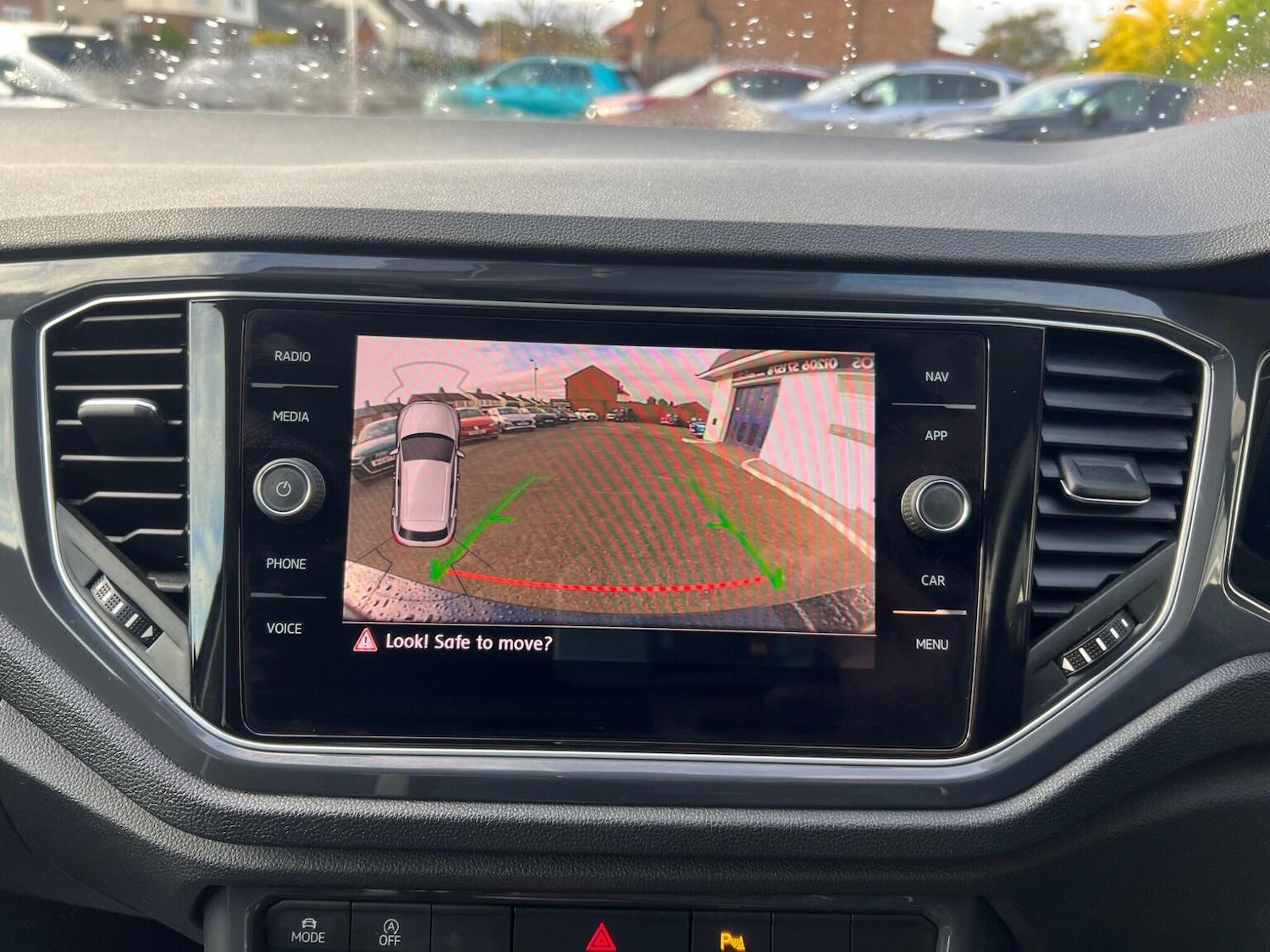 Used Volkswagen T-Roc 2019 for sale - 76374171: Photo 8