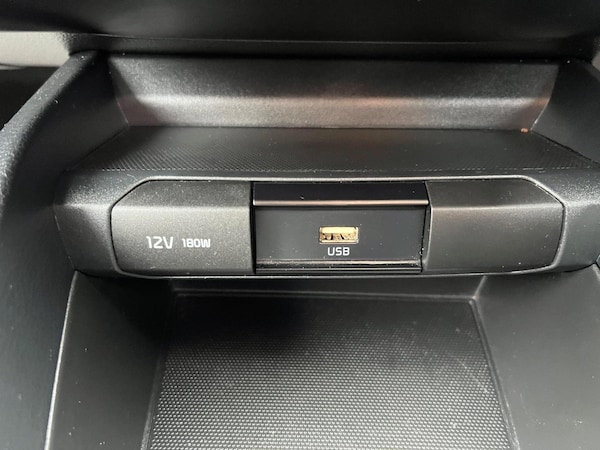 Used Kia Stonic 2022 for sale - 74543241: Photo 15