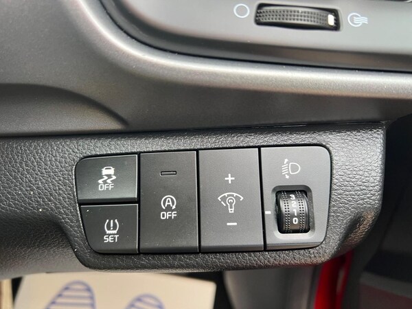 Used Kia Stonic 2022 for sale - 74543241: Photo 16