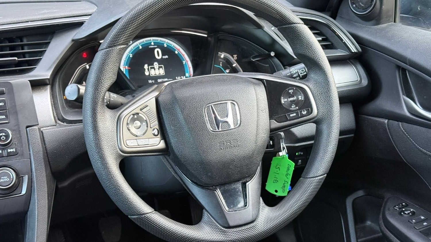 Used Honda Civic 2018 for sale - 76575177: Photo 18