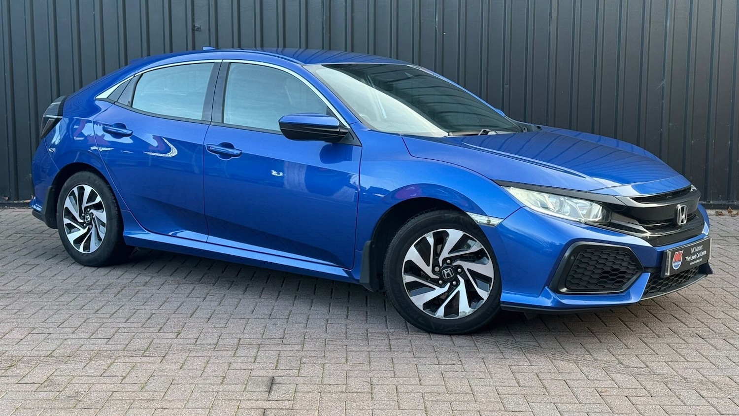 Used Honda Civic 2018 for sale - 76575177: Photo 2