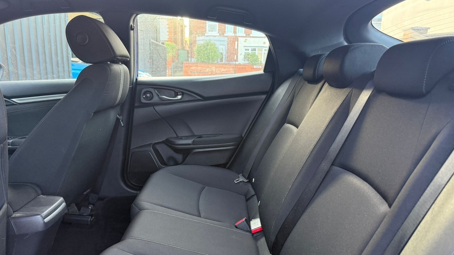 Used Honda Civic 2018 for sale - 76575177: Photo 28