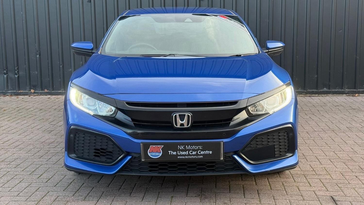Used Honda Civic 2018 for sale - 76575177: Photo 3