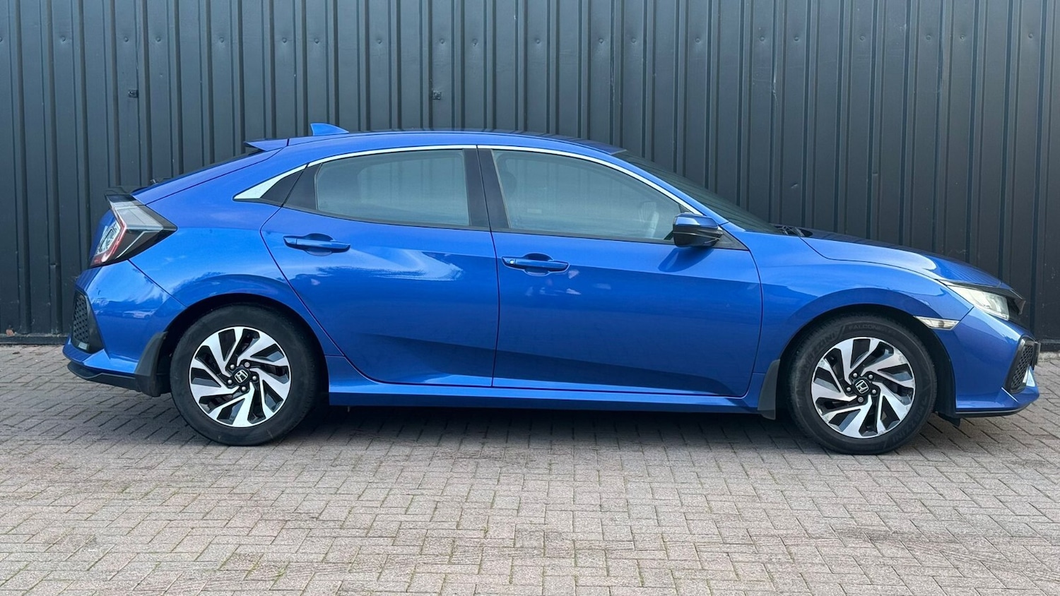 Used Honda Civic 2018 for sale - 76575177: Photo 5