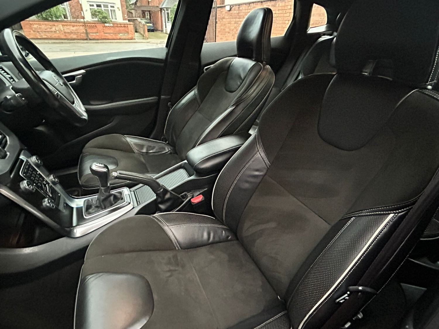 Used Volvo V40 2014 for sale - 76888693: Photo 18