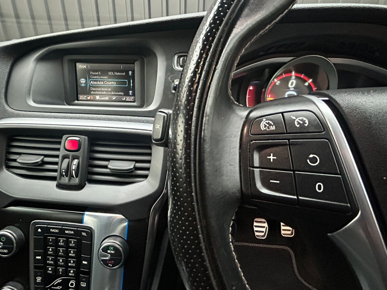 Used Volvo V40 2014 for sale - 76888693: Photo 21