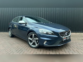 Used Volvo V40 2014 for sale - 76888693: Photo
