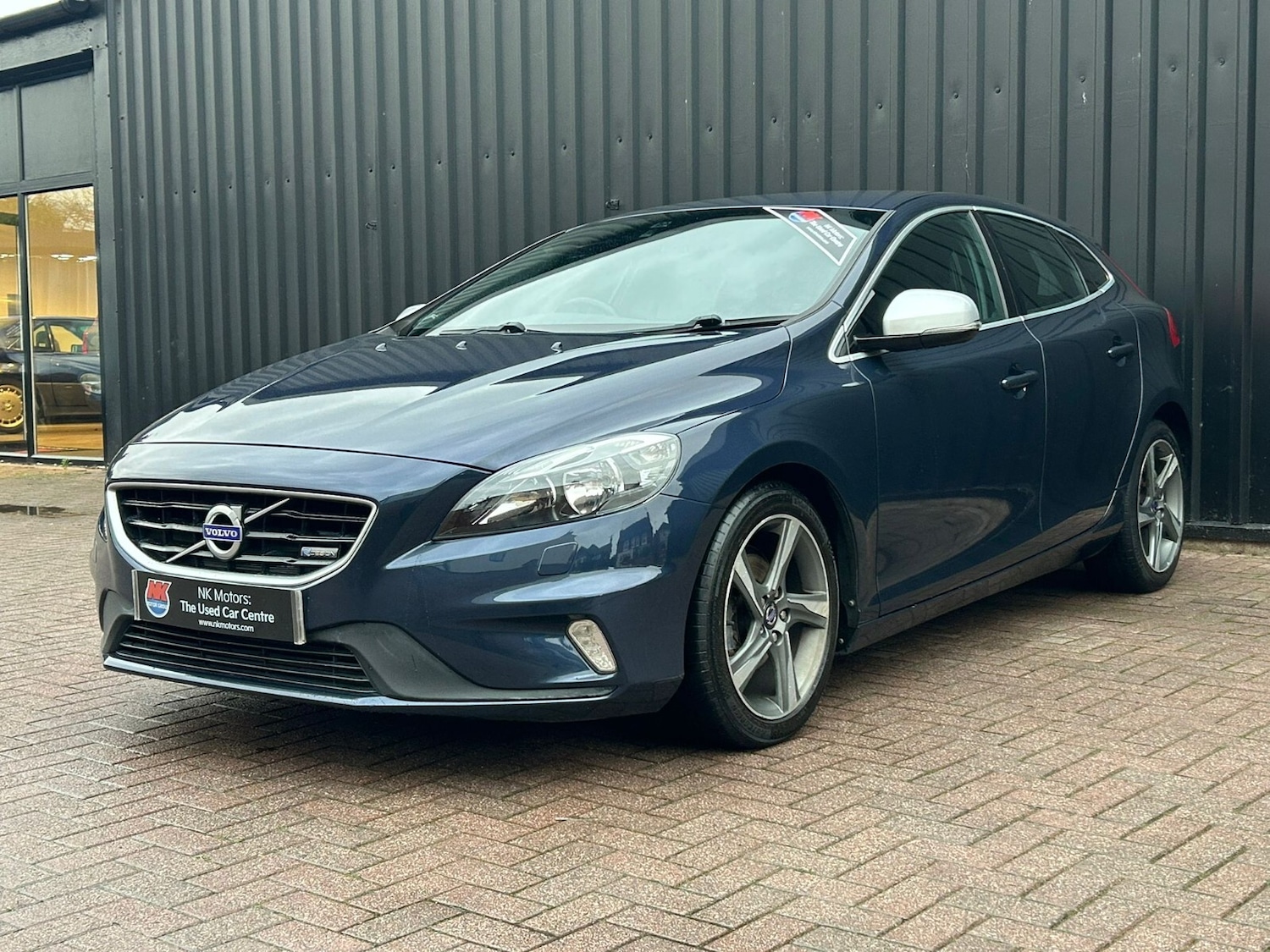 Used Volvo V40 2014 for sale - 76888693: Photo 6