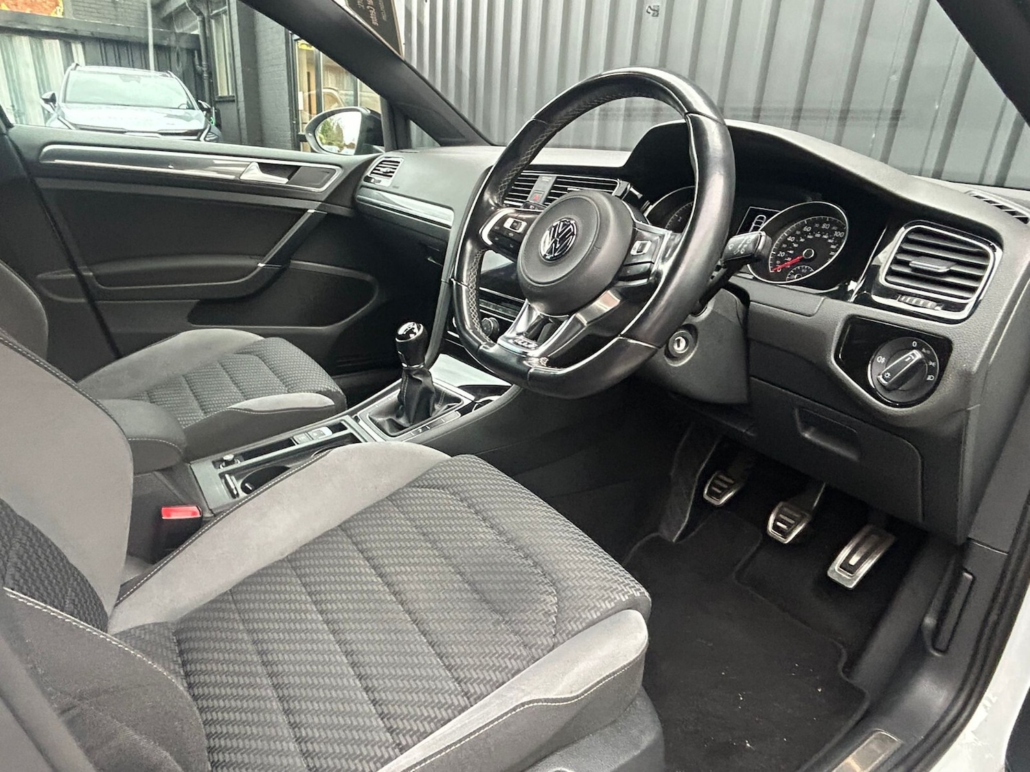 Used Volkswagen Golf 2019 for sale - 76773165: Photo 17