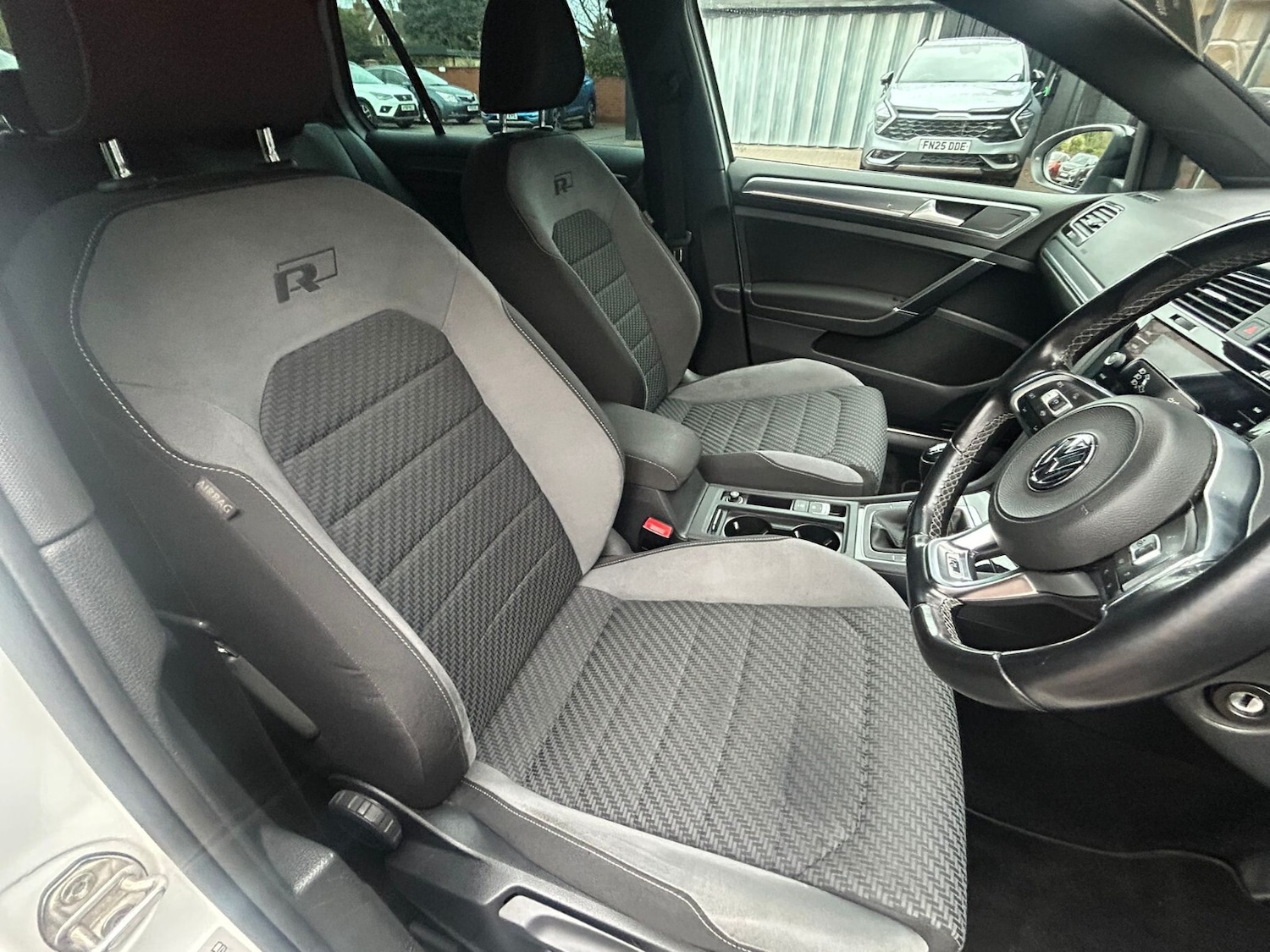 Used Volkswagen Golf 2019 for sale - 76773165: Photo 18