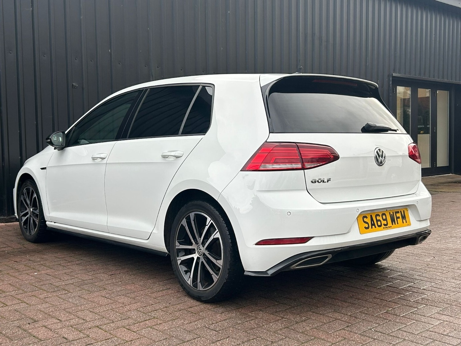 Used Volkswagen Golf 2019 for sale - 76773165: Photo 9
