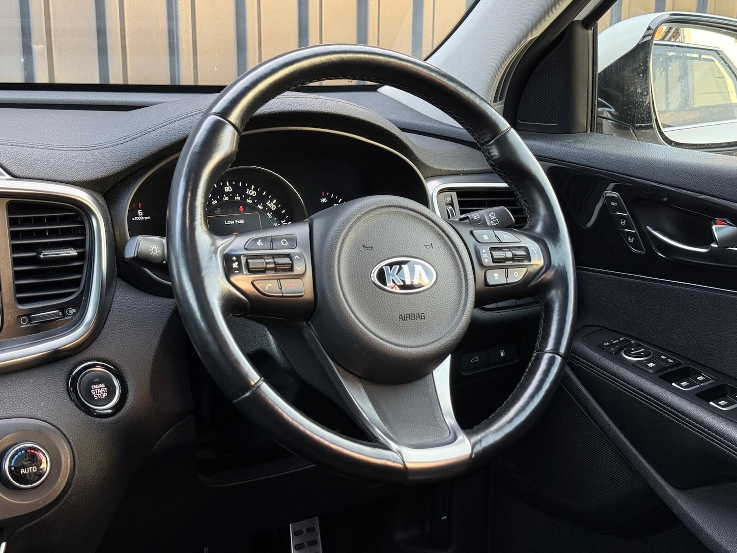 Used Kia Sorento 2015 for sale - 76415108: Photo 22