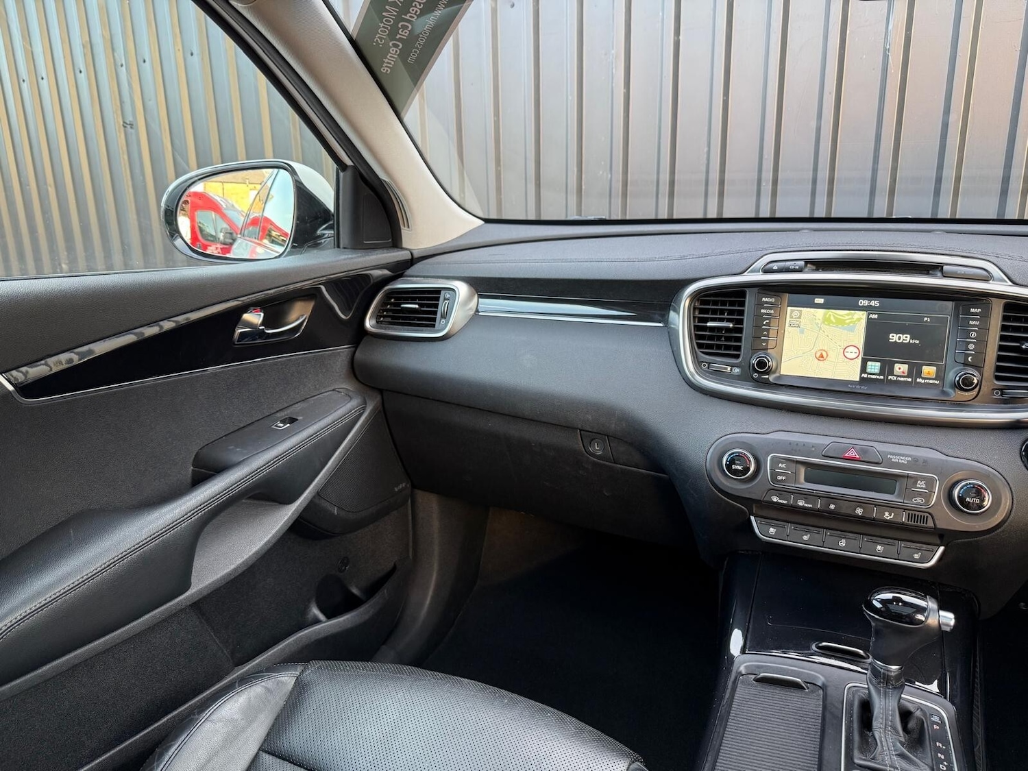 Used Kia Sorento 2015 for sale - 76415108: Photo 26