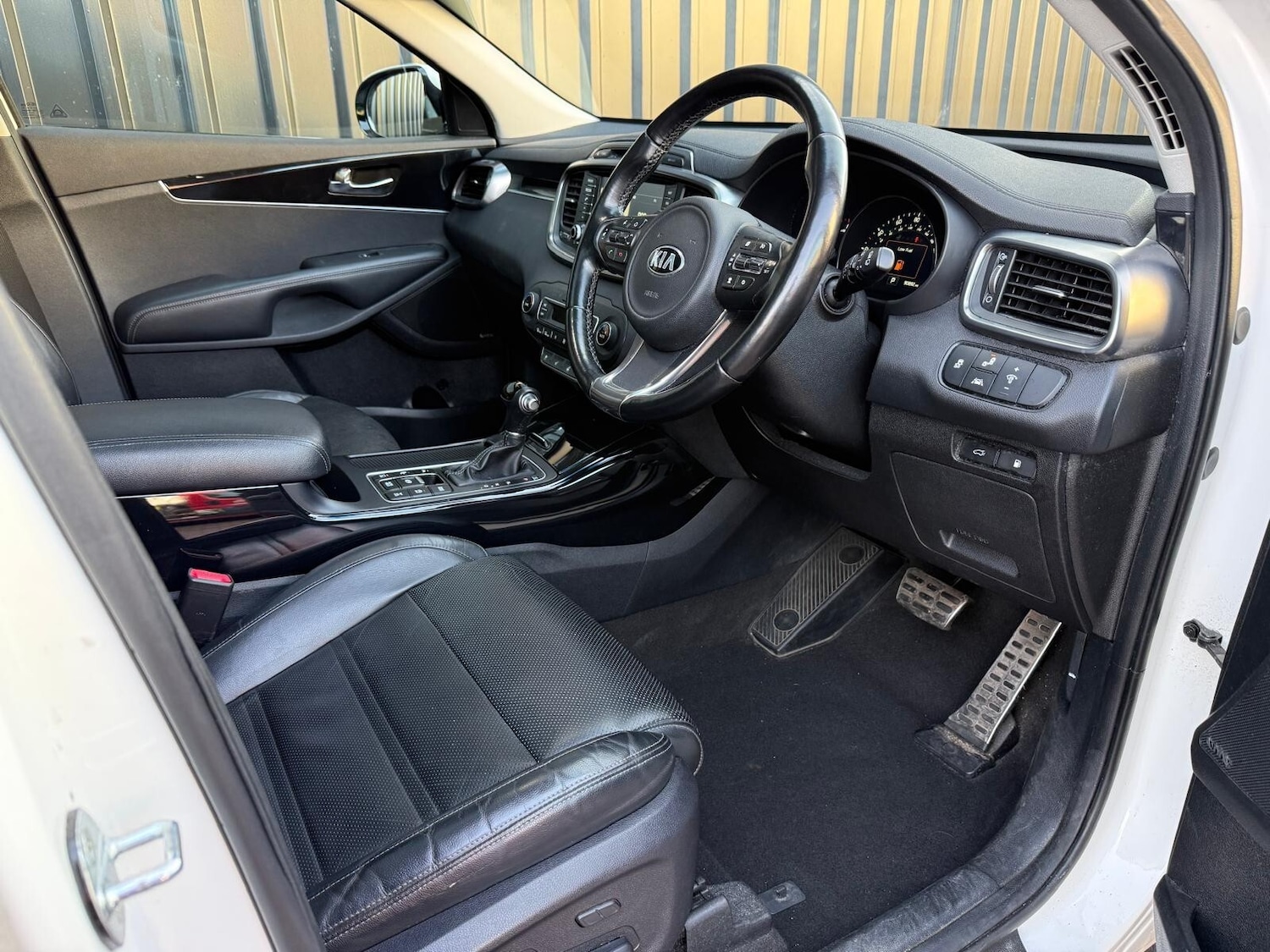 Used Kia Sorento 2015 for sale - 76415108: Photo 29