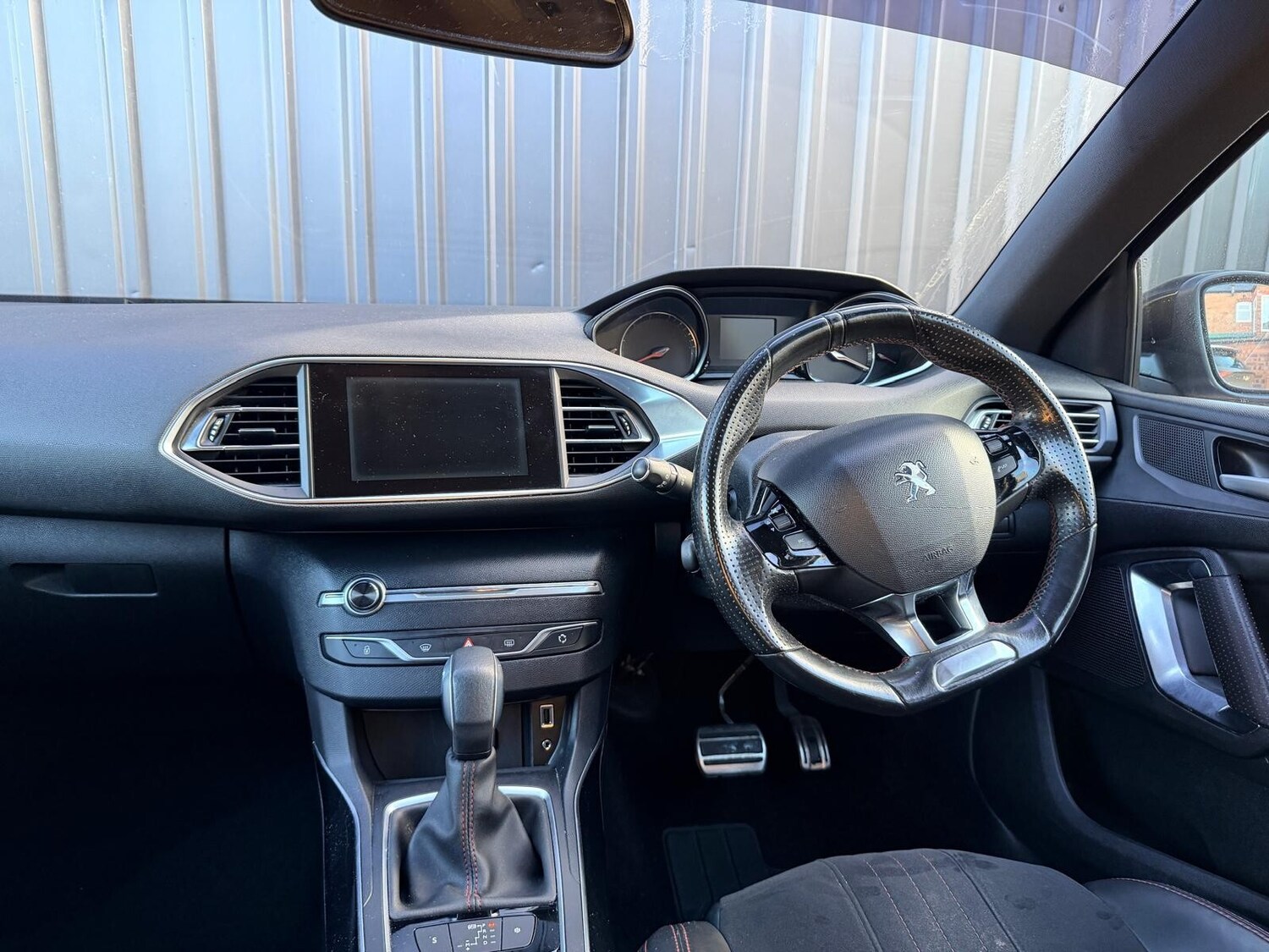 Used Peugeot 308 2015 for sale - 76372864: Photo 24
