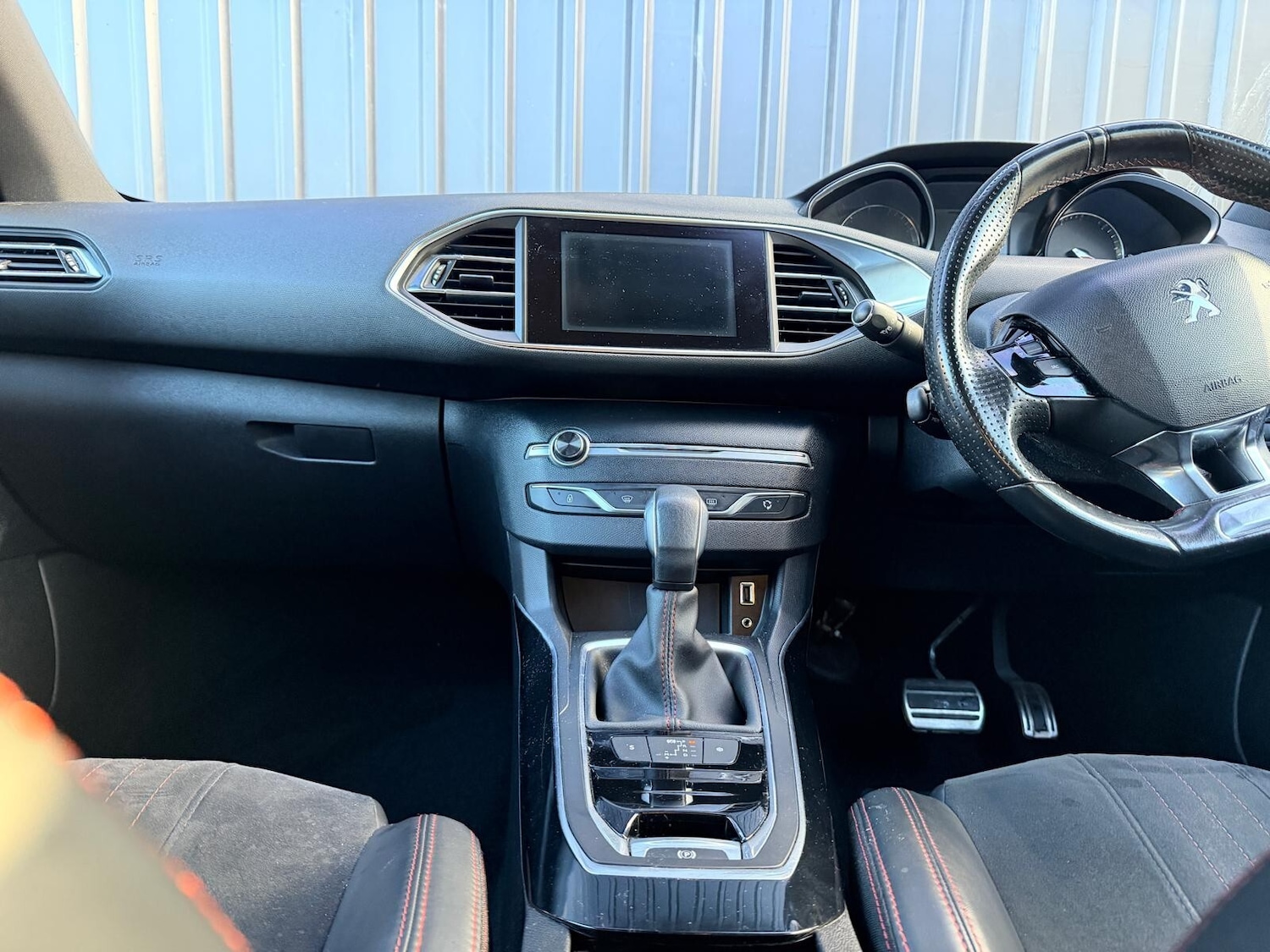 Used Peugeot 308 2015 for sale - 76372864: Photo 28