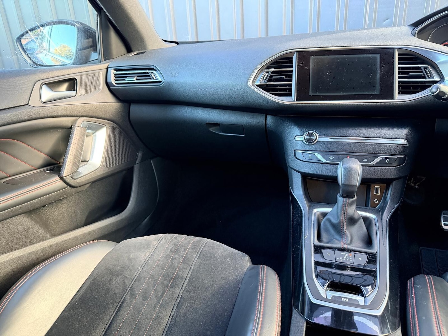 Used Peugeot 308 2015 for sale - 76372864: Photo 29