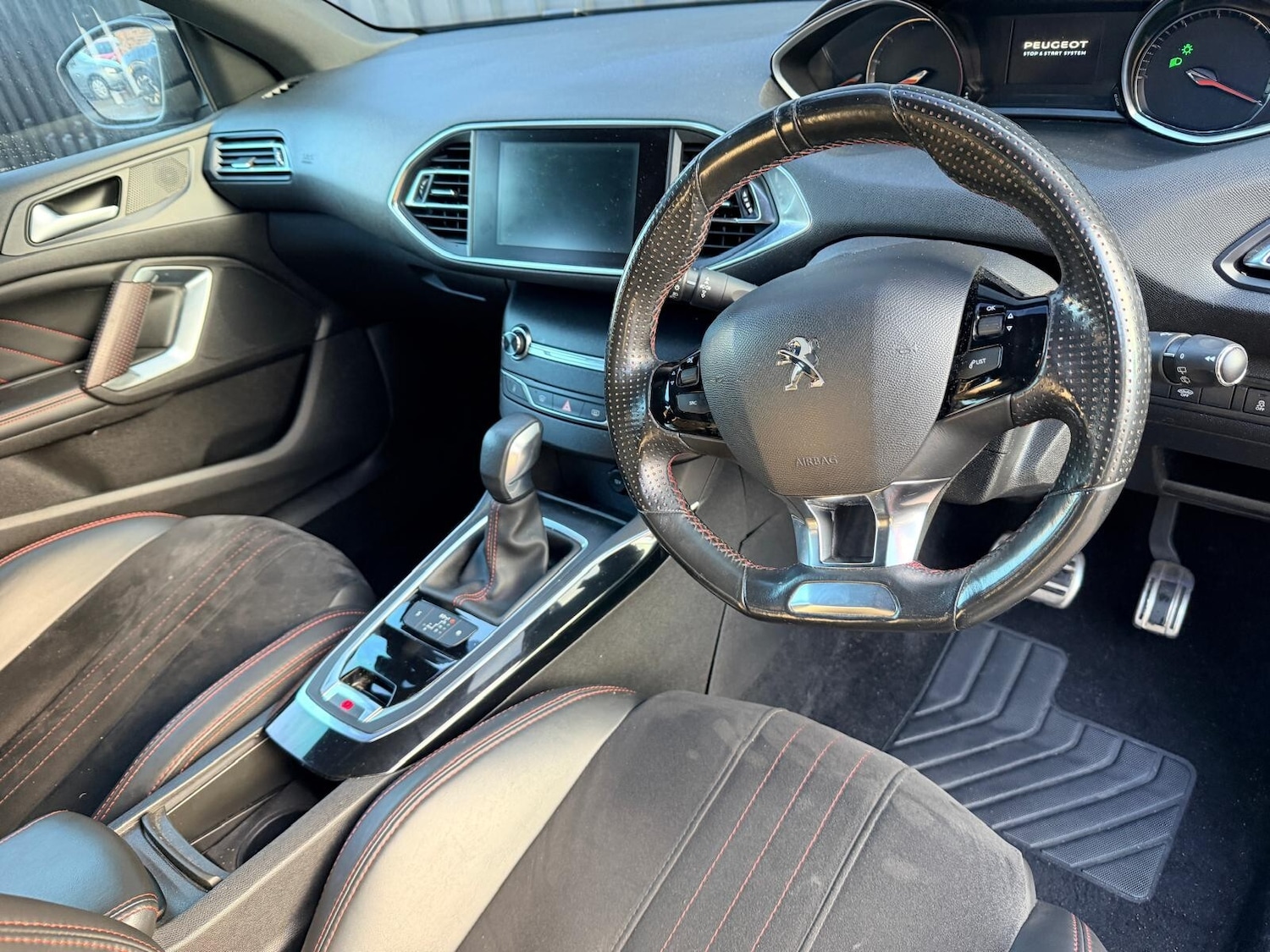 Used Peugeot 308 2015 for sale - 76372864: Photo 31