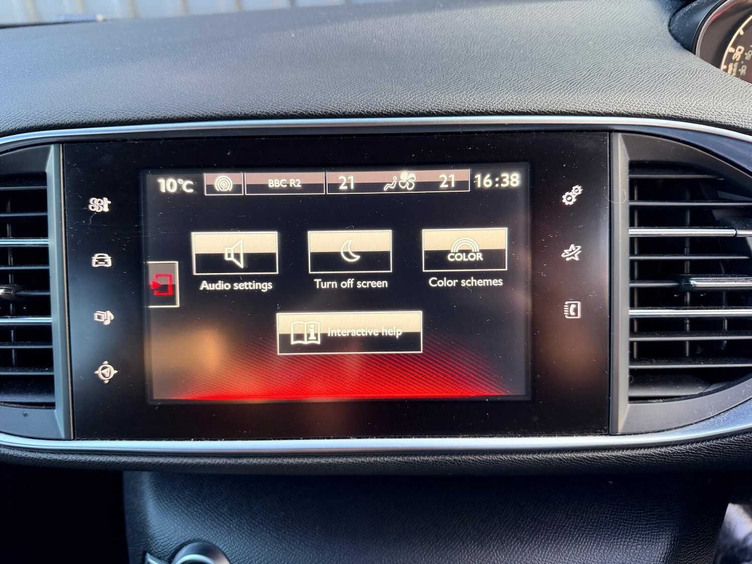 Used Peugeot 308 2015 for sale - 76372864: Photo 36