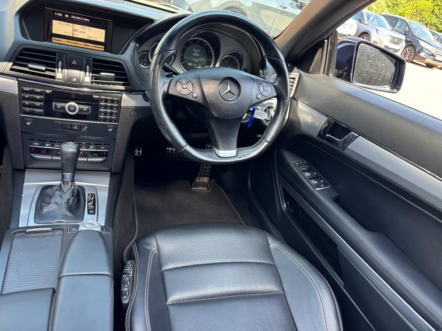 Used Mercedes-Benz E Class 2010 for sale - 76297289: Photo 20