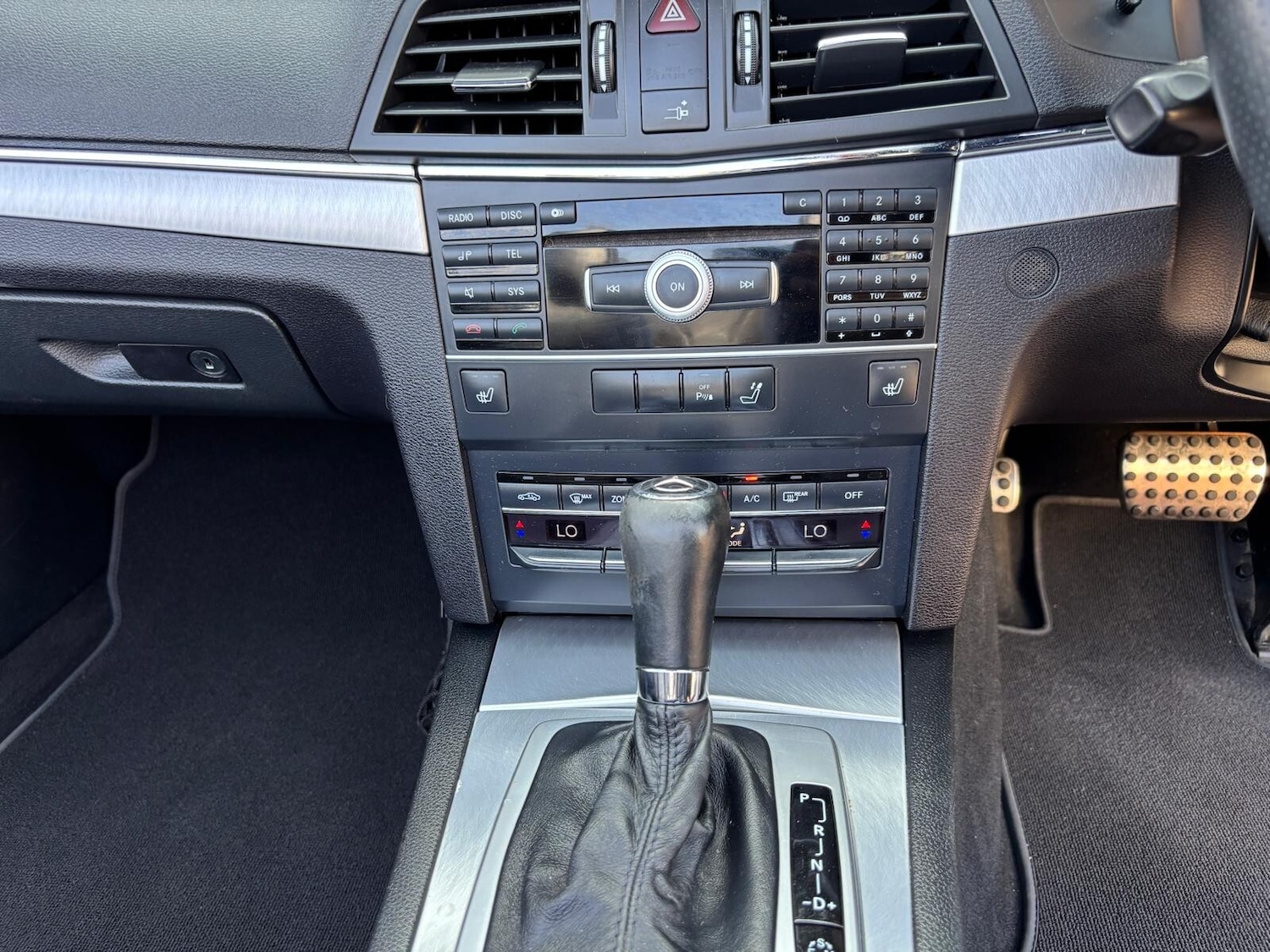 Used Mercedes-Benz E Class 2010 for sale - 76297289: Photo 23