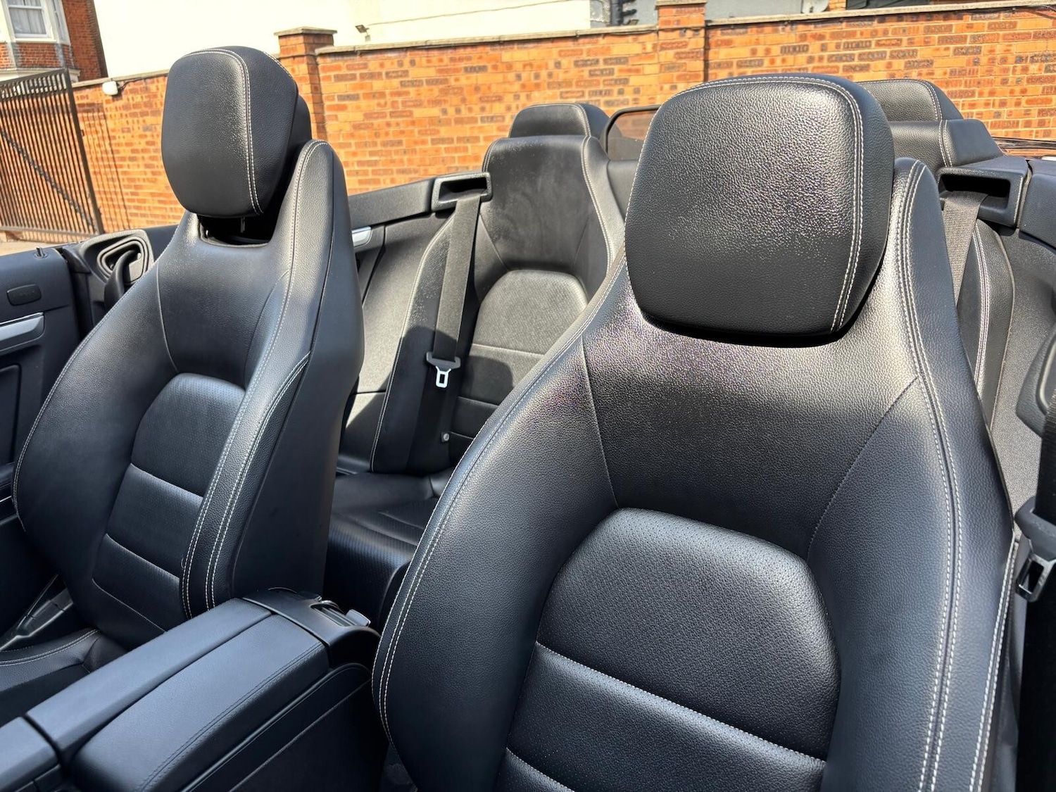 Used Mercedes-Benz E Class 2010 for sale - 76297289: Photo 29