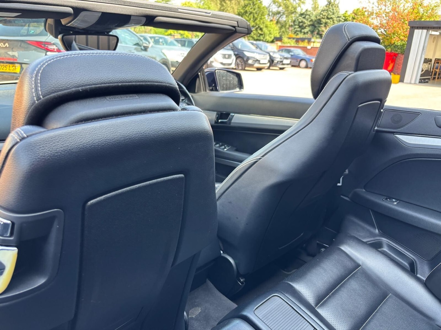 Used Mercedes-Benz E Class 2010 for sale - 76297289: Photo 31