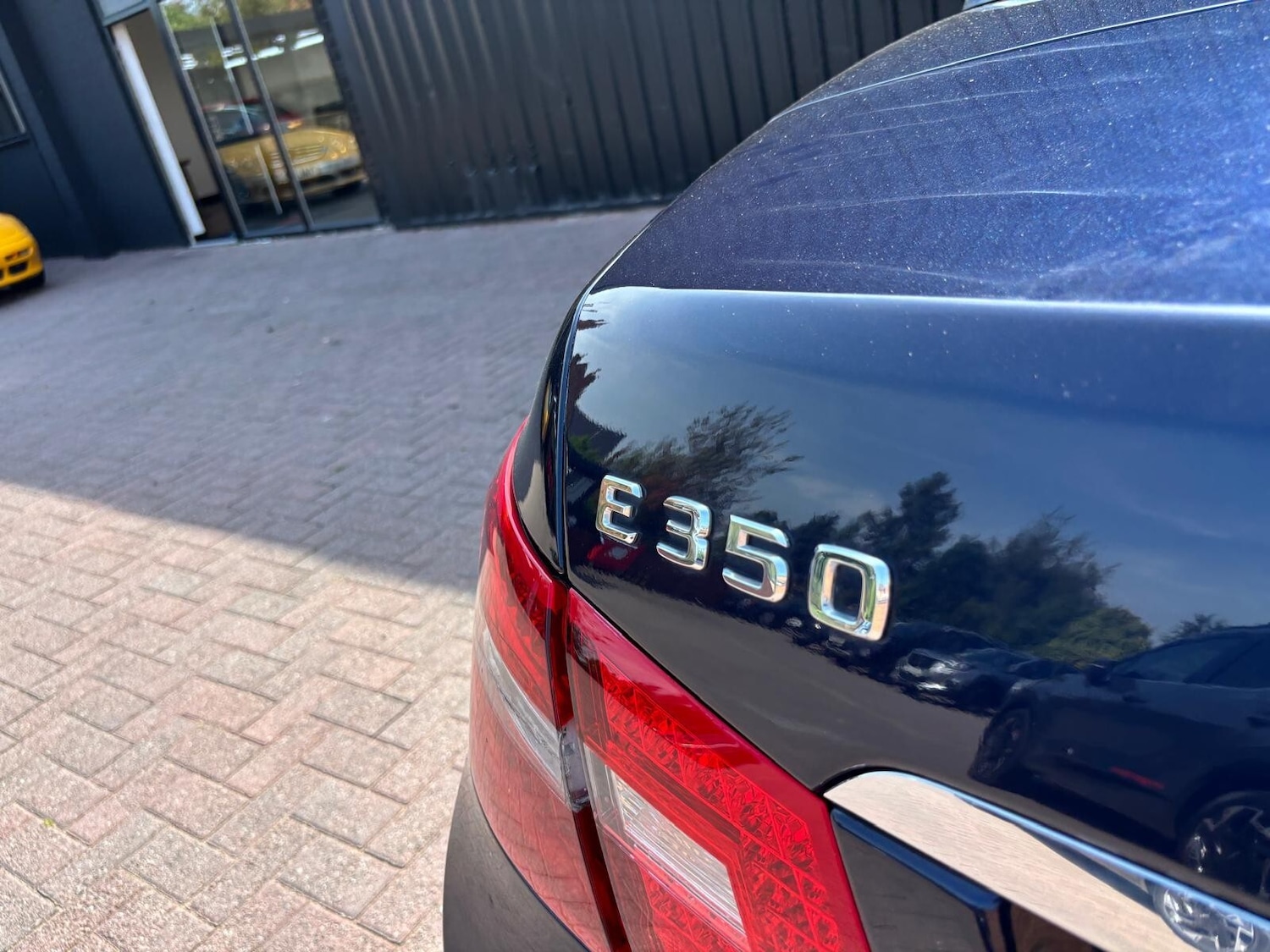 Used Mercedes-Benz E Class 2010 for sale - 76297289: Photo 7