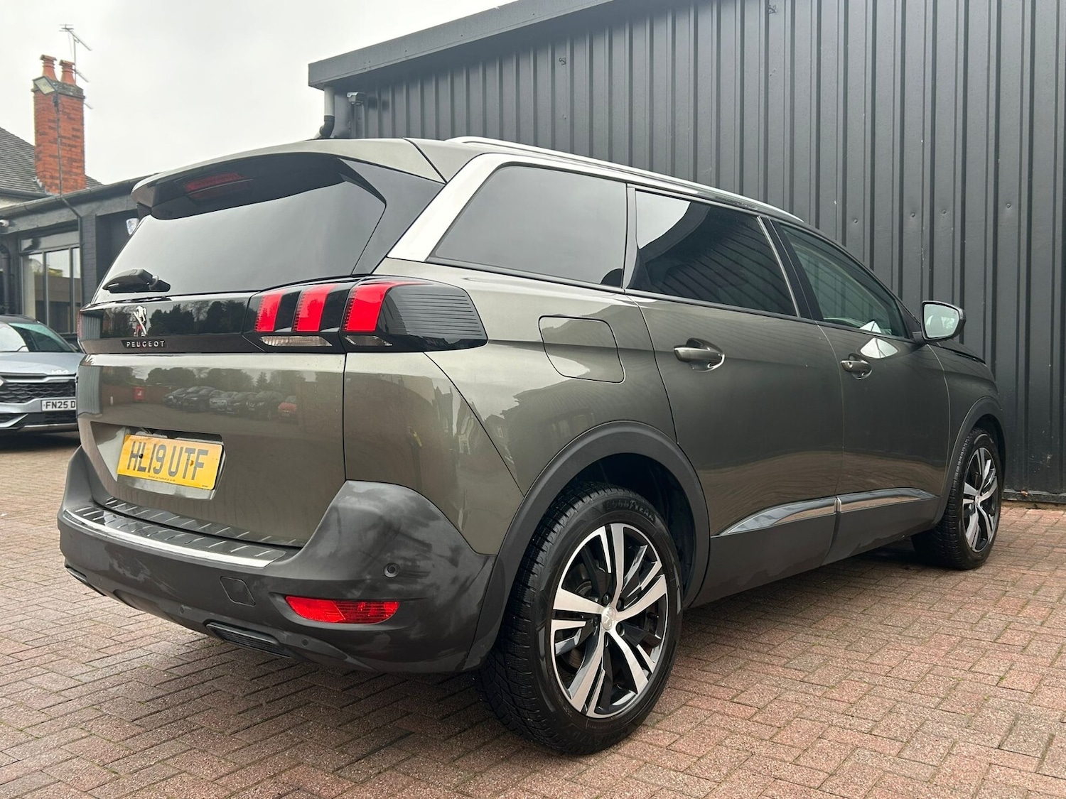 Used Peugeot 5008 2019 for sale - 76589897: Photo 11
