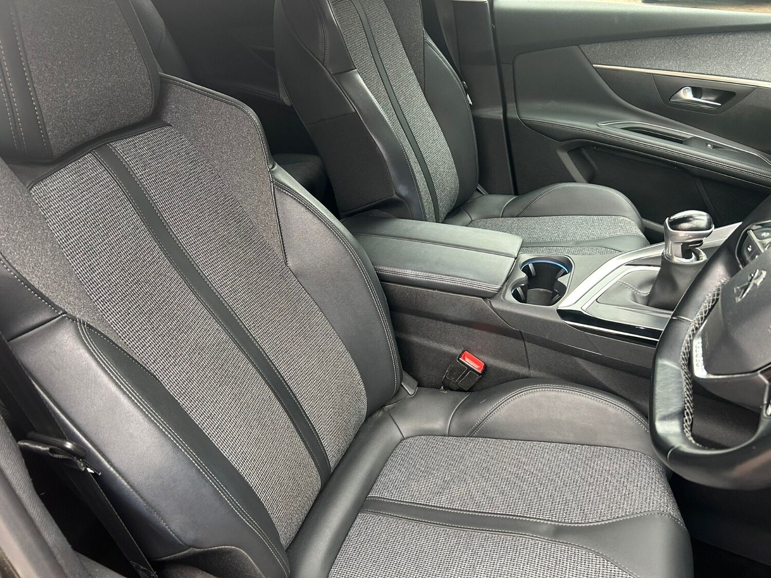 Used Peugeot 5008 2019 for sale - 76589897: Photo 19