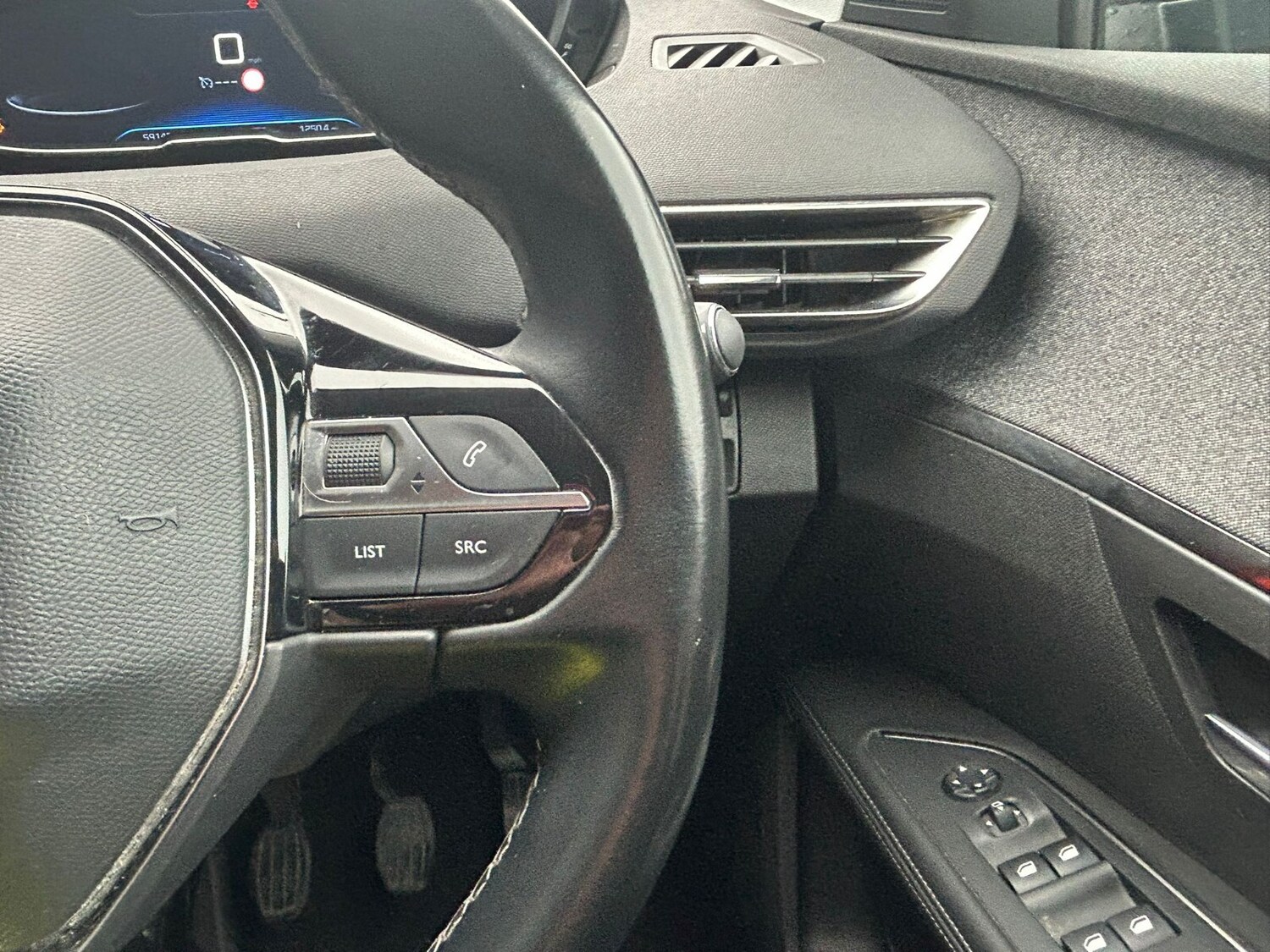 Used Peugeot 5008 2019 for sale - 76589897: Photo 30