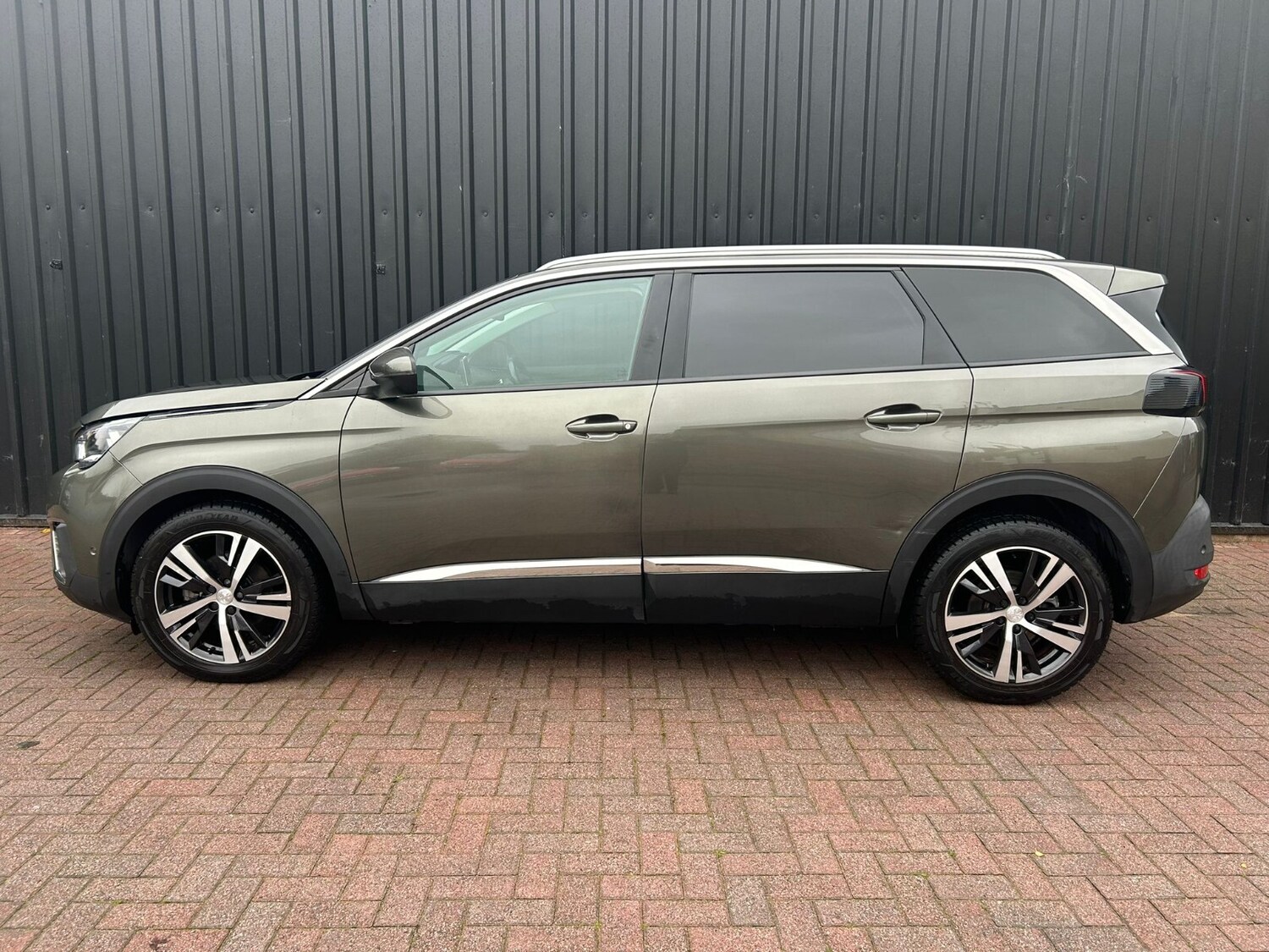 Used Peugeot 5008 2019 for sale - 76589897: Photo 9