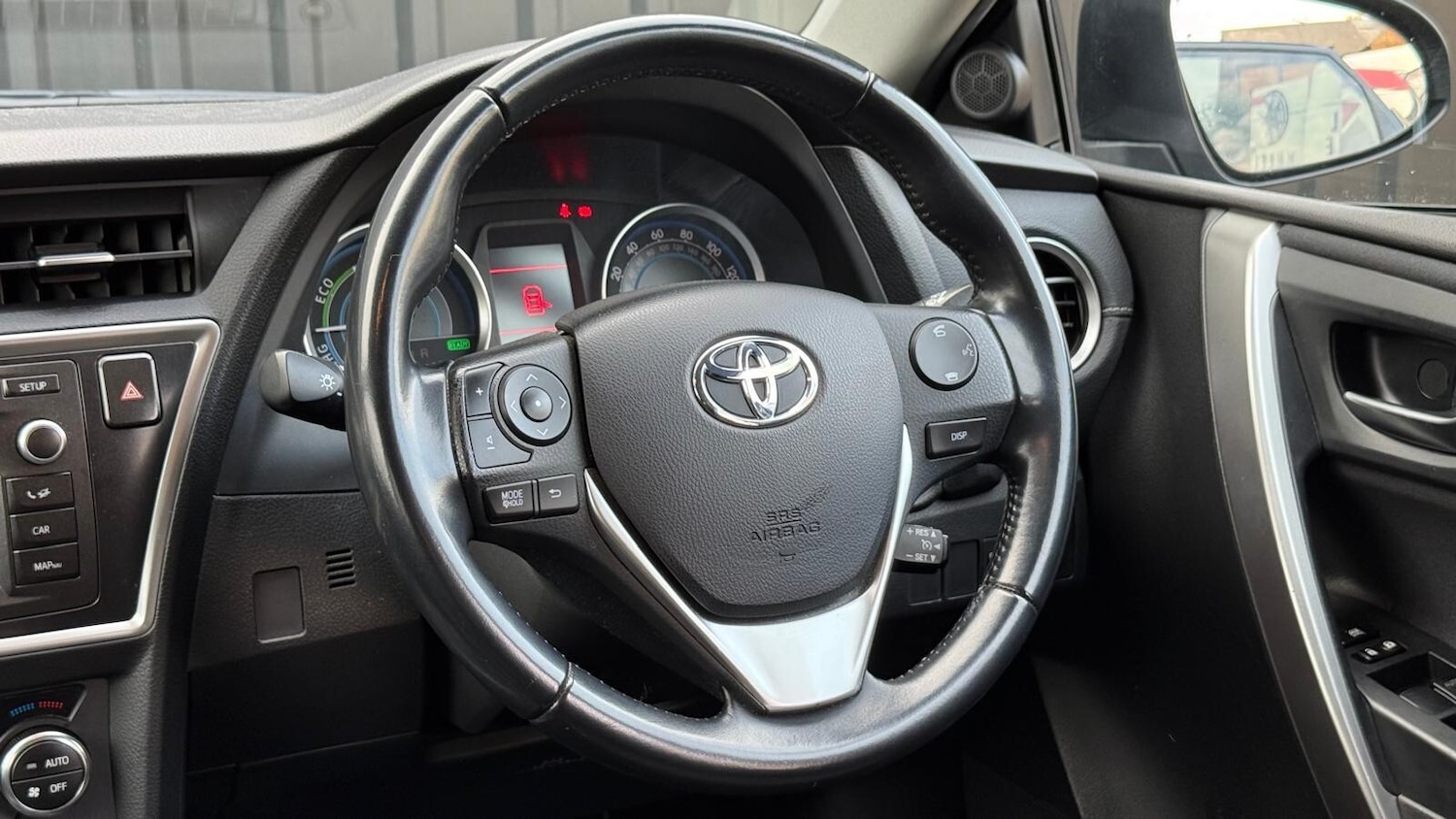 Used Toyota Auris 2014 for sale - 76623530: Photo 15