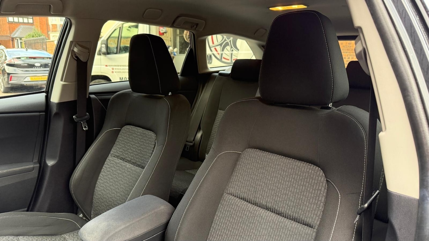 Used Toyota Auris 2014 for sale - 76623530: Photo 25