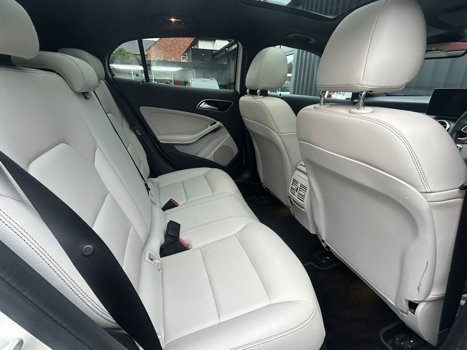 Used Mercedes-Benz GLA 2017 for sale - 77013011: Photo 21