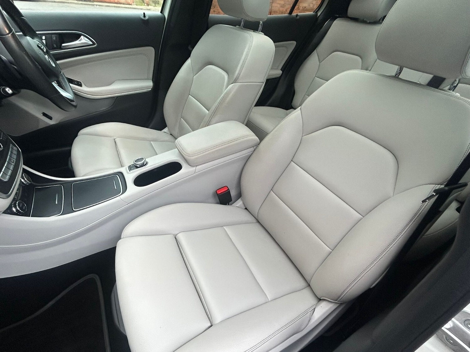 Used Mercedes-Benz GLA 2017 for sale - 77013011: Photo 25