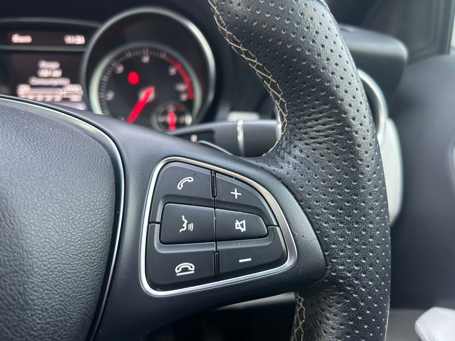 Used Mercedes-Benz GLA 2017 for sale - 77013011: Photo 28