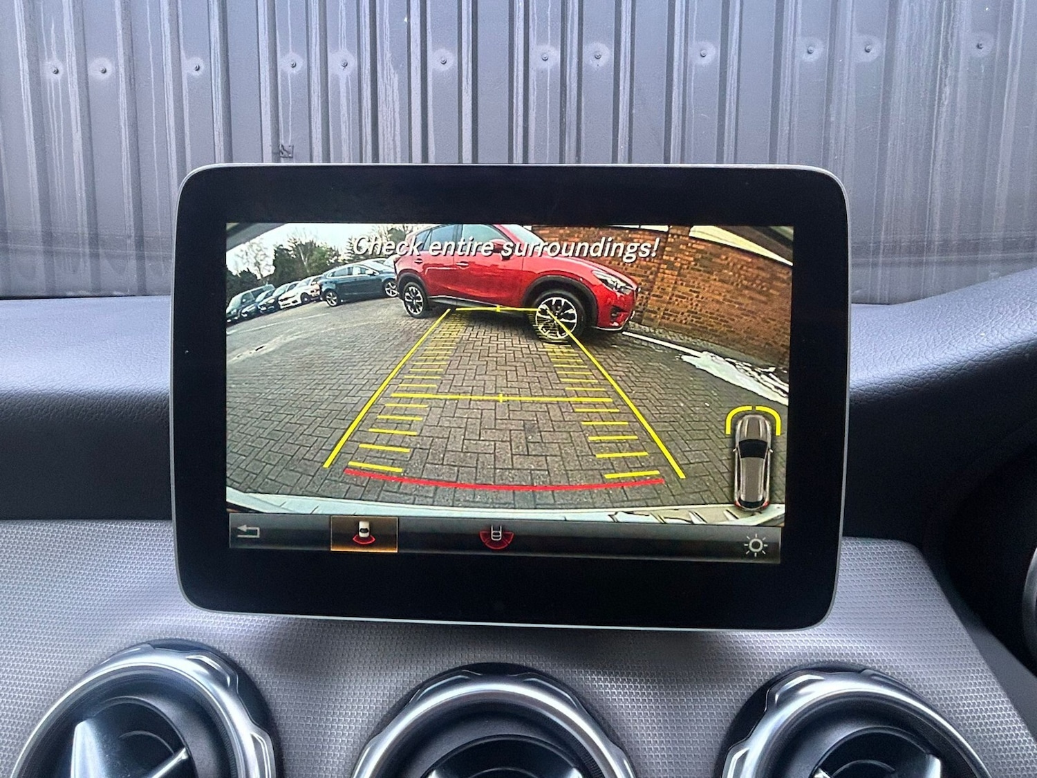 Used Mercedes-Benz GLA 2017 for sale - 77013011: Photo 33