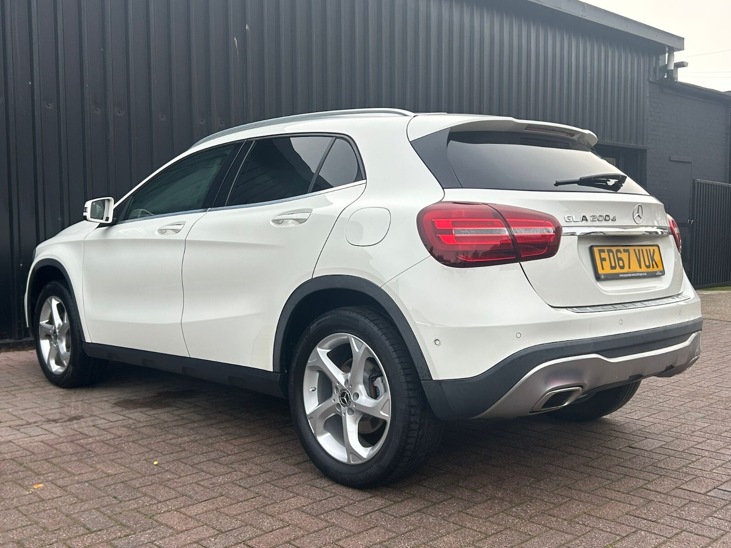 Used Mercedes-Benz GLA 2017 for sale - 77013011: Photo 9