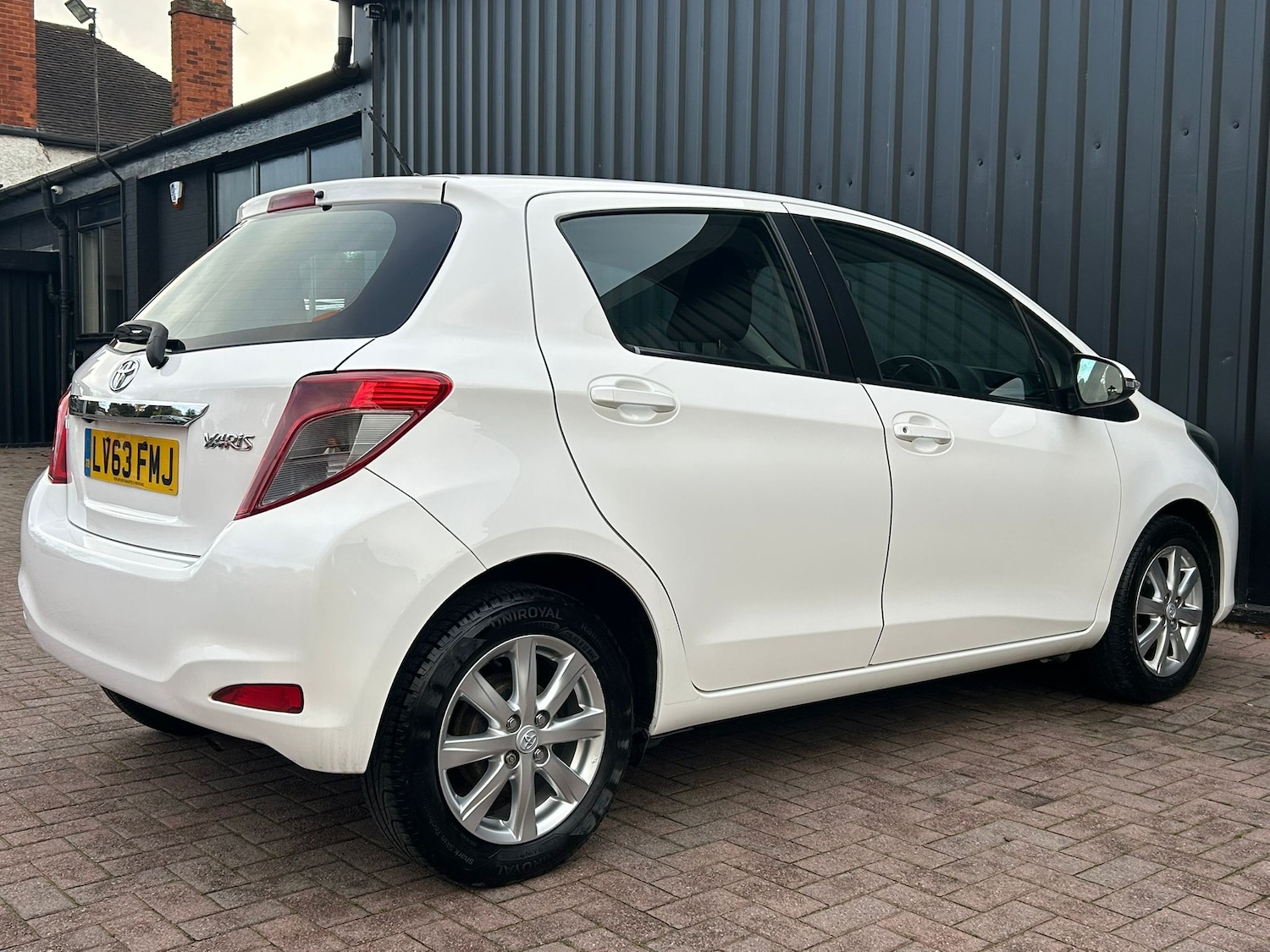 Used Toyota Yaris 2013 for sale - 76519463: Photo 10