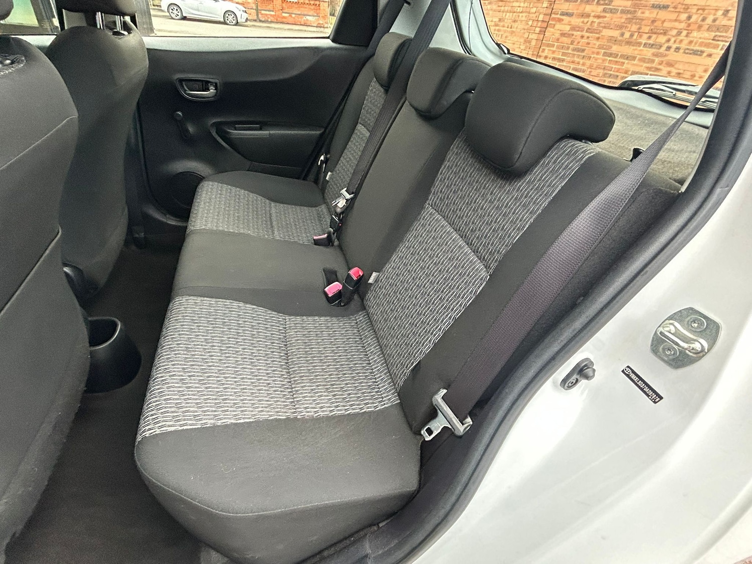 Used Toyota Yaris 2013 for sale - 76519463: Photo 21